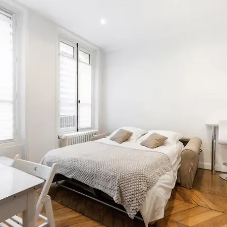 Cosy A 5 Min' De La Tour Eiffel A Pieds Avec Toutes Commodites *