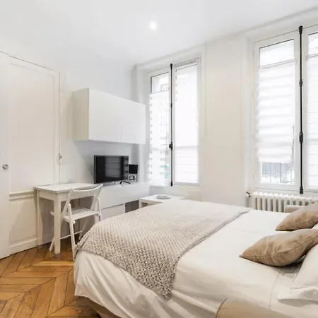 شقة Cosy A 5 Min' De La Tour Eiffel A Pieds Avec Toutes Commodites باريس