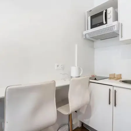 Cosy A 5 Min' De La Tour Eiffel A Pieds Avec Toutes Commodites شقة